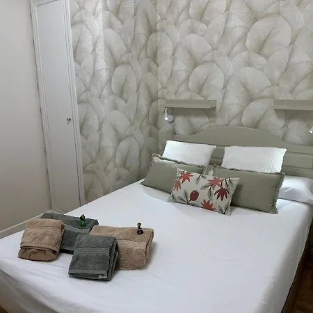 A Un Paso De La Catedral * Burgo