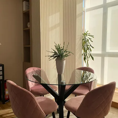 A Un Paso De La Catedral * Burgo