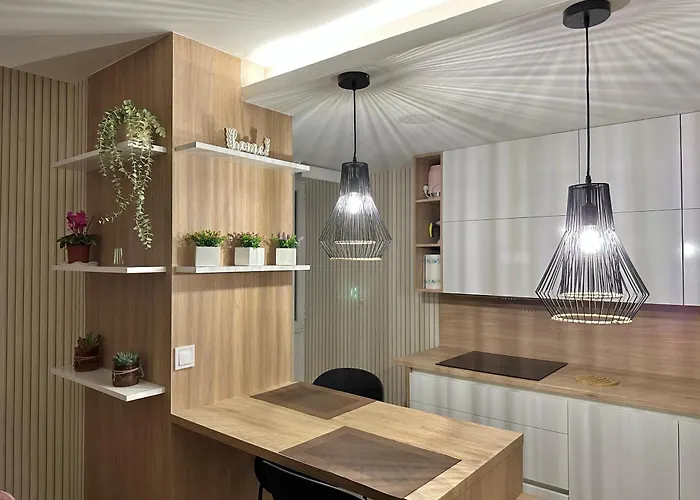 A Un Paso De La Catedral Daire Burgo